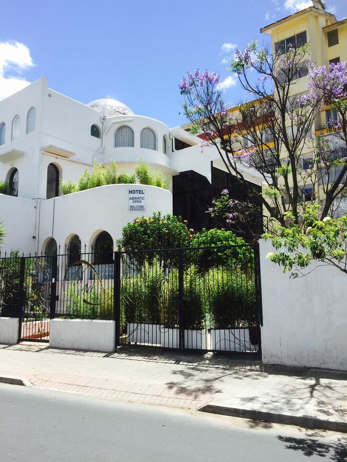 La Coupole Hotel Quito Exterior photo